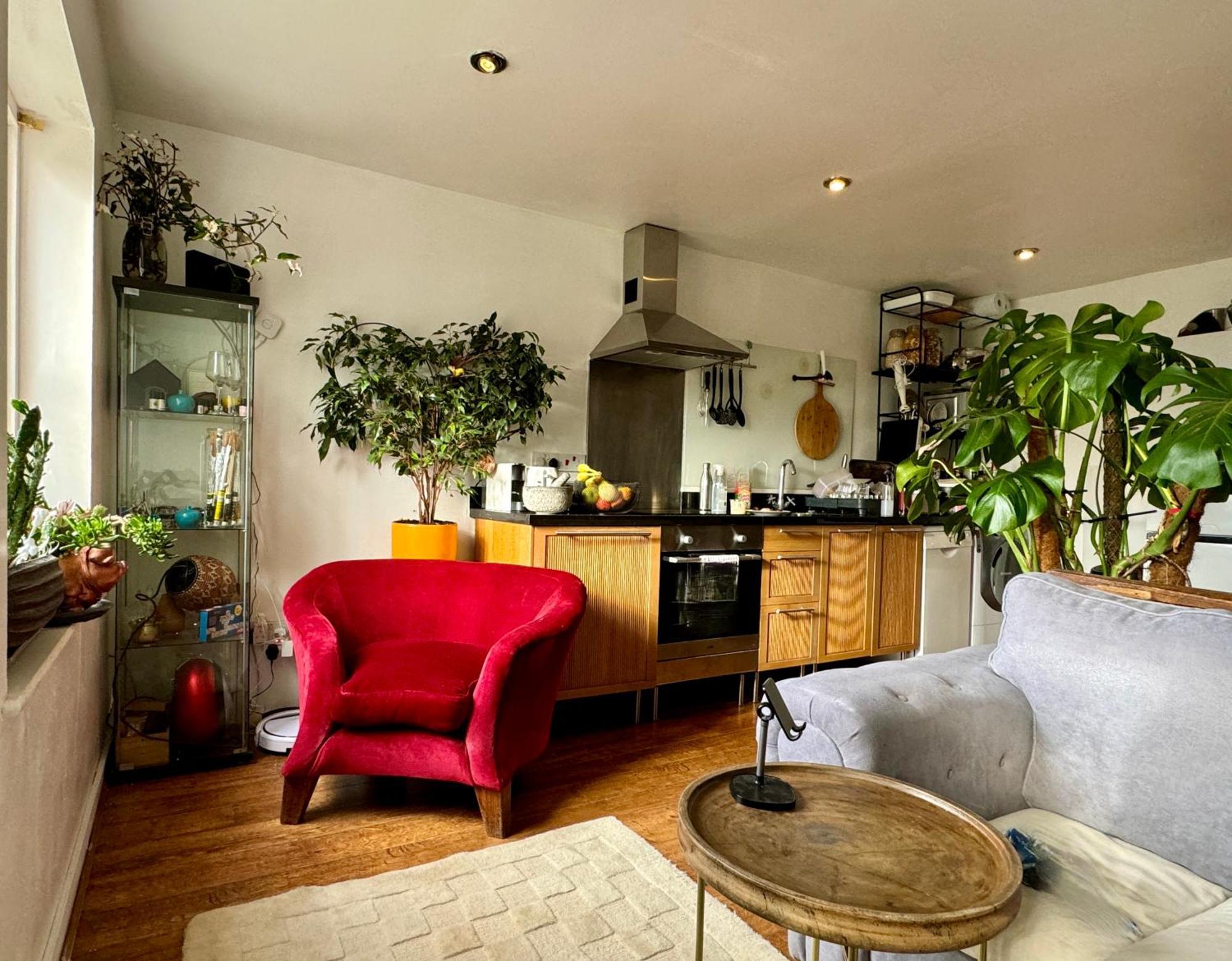 Private Room In A Stylish Flat Лондон Екстериор снимка