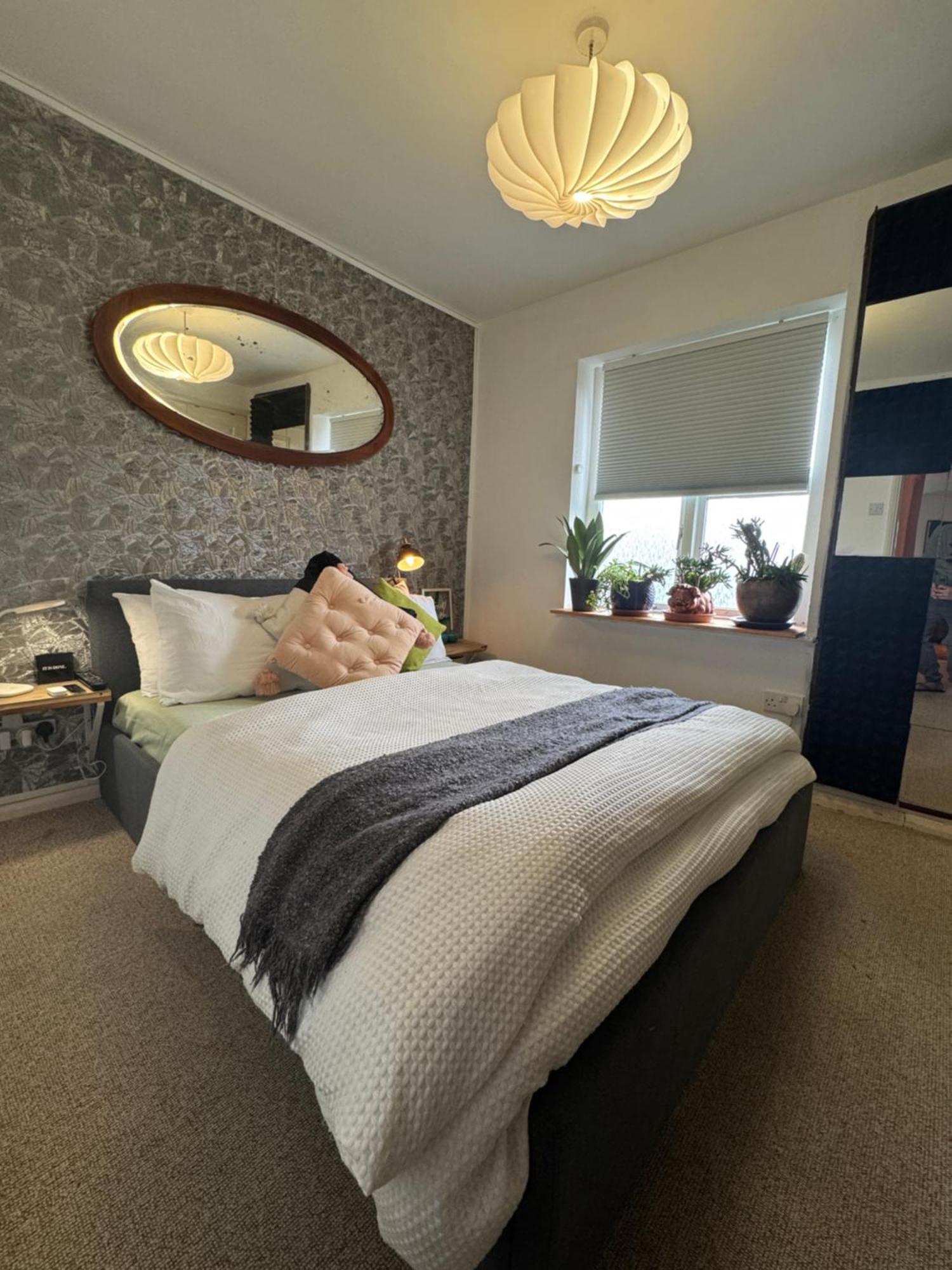 Private Room In A Stylish Flat Лондон Екстериор снимка